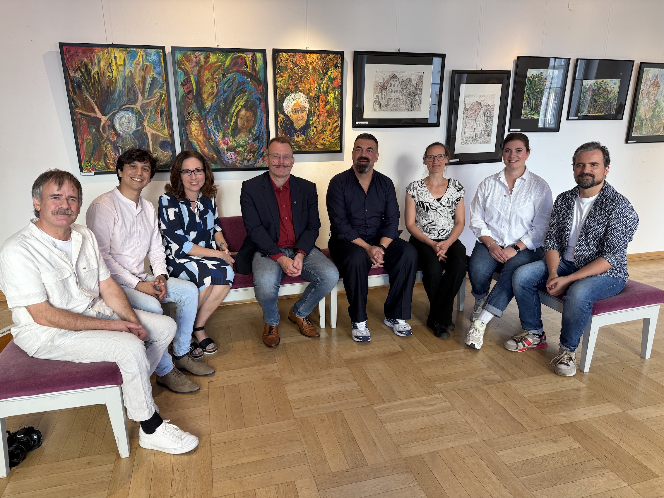 Theaterleitung bei der Pressekonferenz